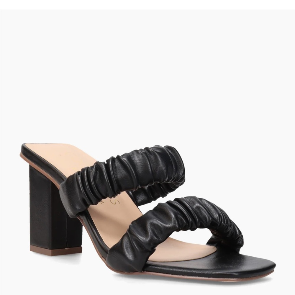 Black Matisse First Love Heeled Sandal, size 7, in good condition.